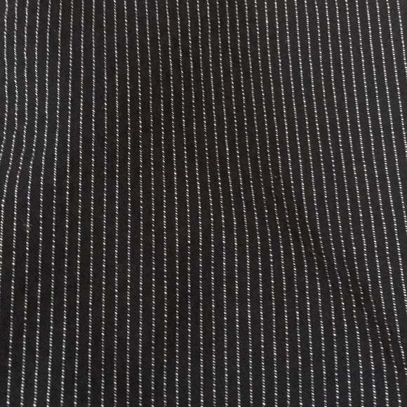 Pin striped pencil skirt - Picture 5 of 7